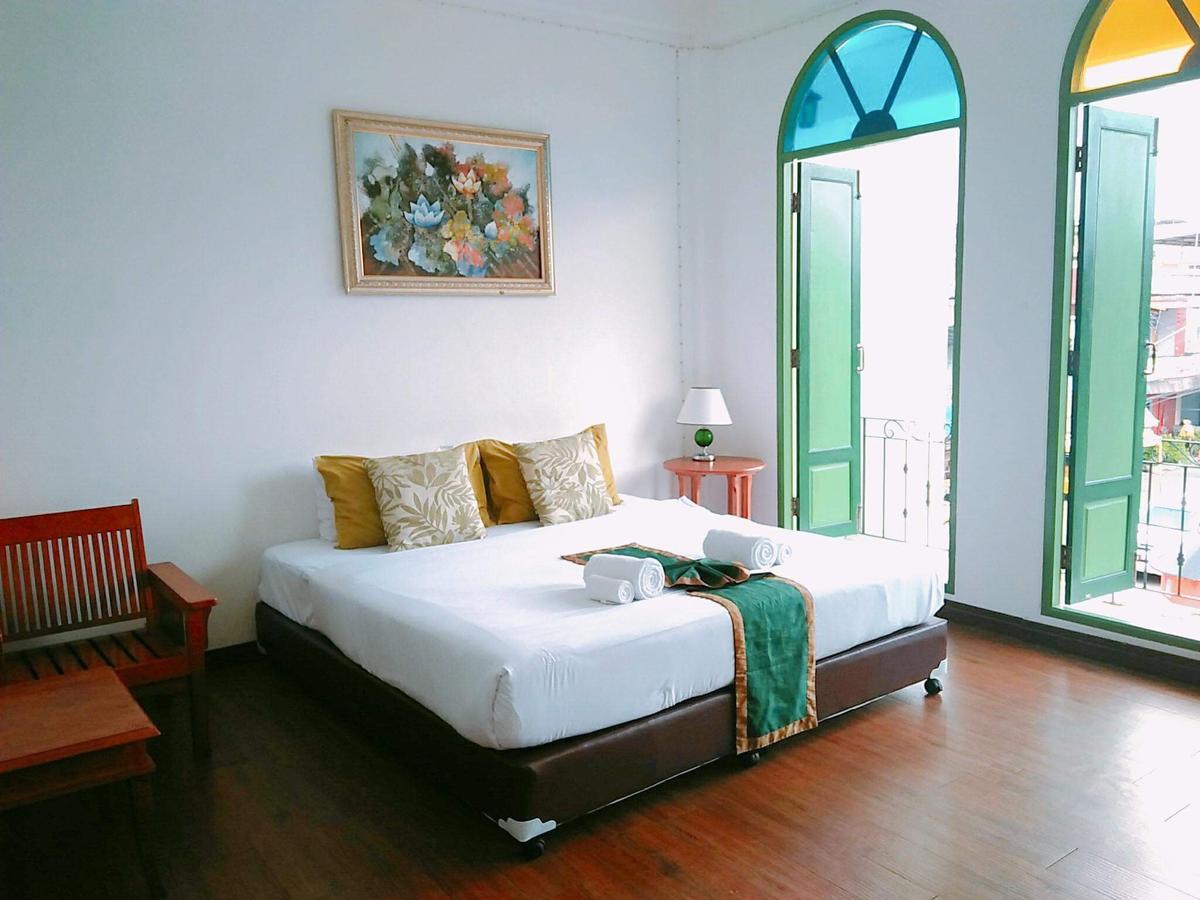 Siri Krabi Hostel Bagian luar foto